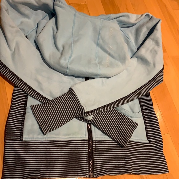 🌟HP🌟 Lululemon Blue Moon/Hyper Stripe Scuba Hoodie Stretch - Size 6 RARE - Picture 13 of 16
